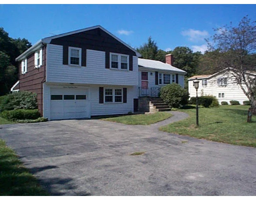 Unit for sale at 11 Kingsbury Road, Canton, MA 02021