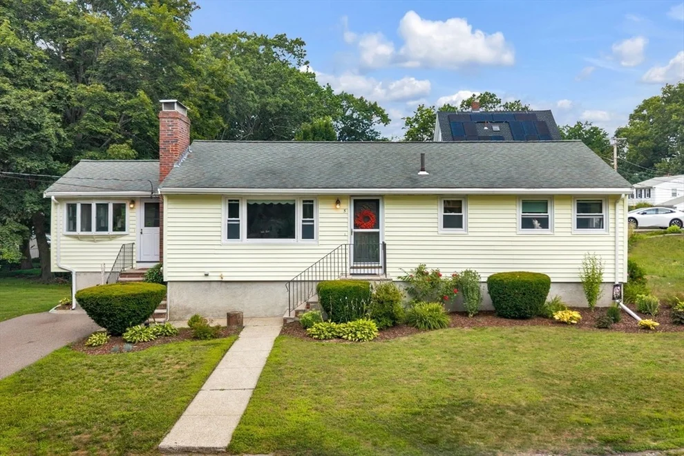 Unit for sale at 5 Walters Ave, Dedham, MA 02026