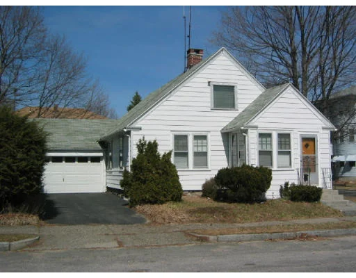 Unit for sale at 14 Lawnfair St, Worcester, MA 01602