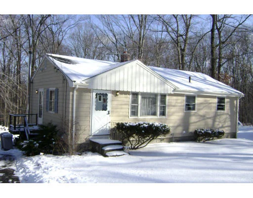 Unit for sale at 143 Oak St, Holliston, MA 01746