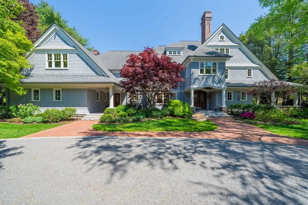Unit for sale at 197 Grant St, Lexington, MA 02420
