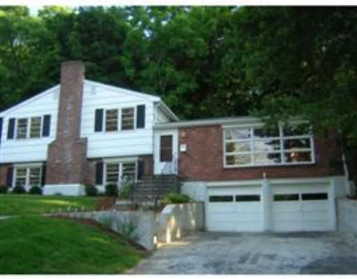 Unit for sale at 3 Highgate Rd, Framingham, MA 01701