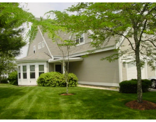 Unit for sale at 65 Bay Pointe Dr, Wareham, MA 02558