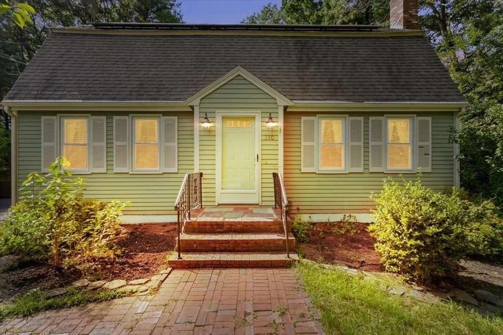 Unit for sale at 350 Harvey St, Taunton, MA 02780