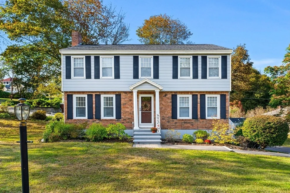 Unit for sale at 2 Arbor Glen Lane, Methuen, MA 01844