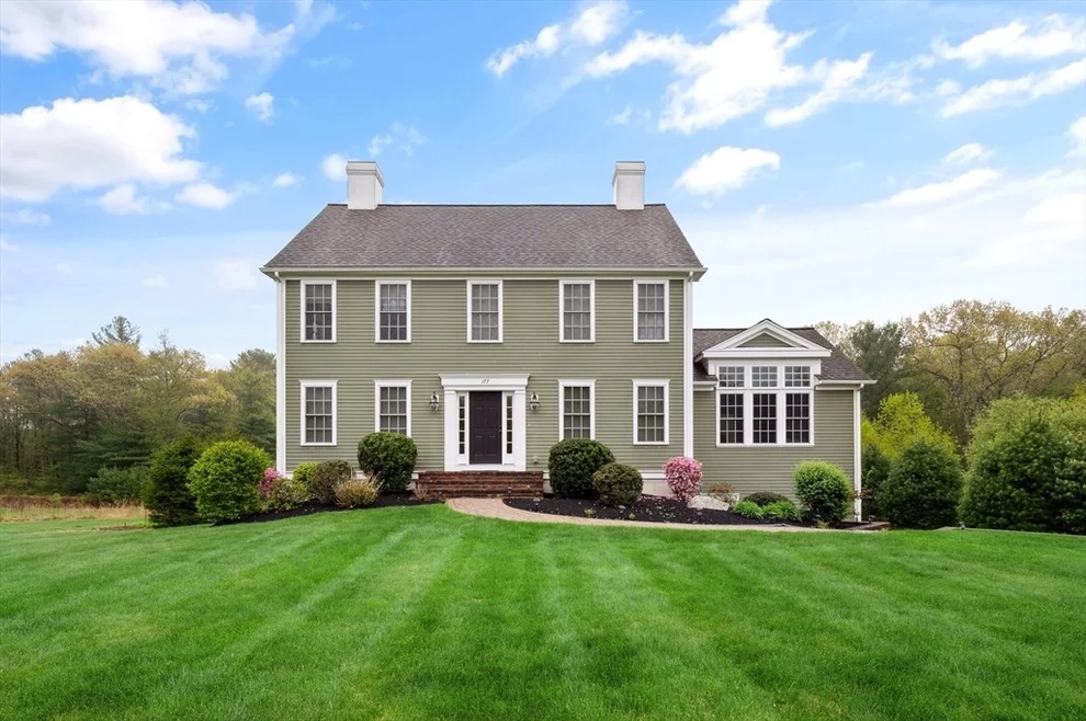 Unit for sale at 177 Jean Carol Rd, Abington, MA 02351