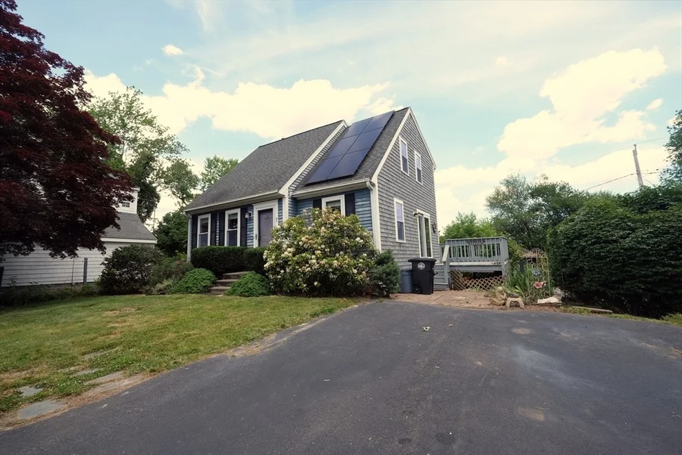 Unit for sale at 7 Holly St, Halifax, MA 02338