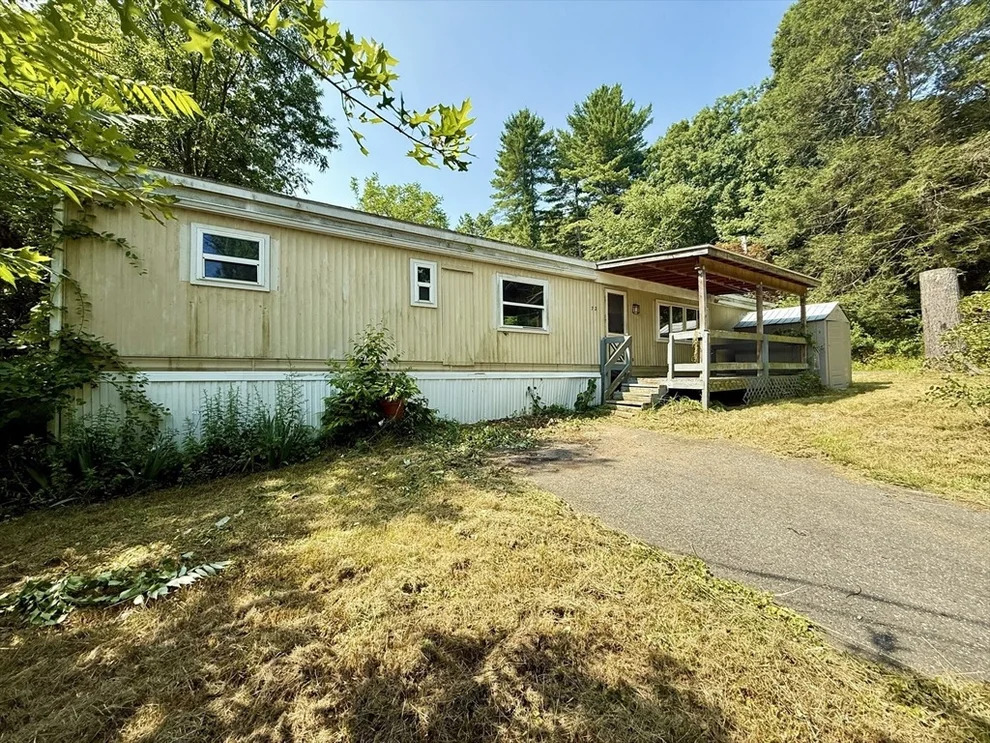 Unit for sale at 868 Southampton Rd, Westfield, MA 01085