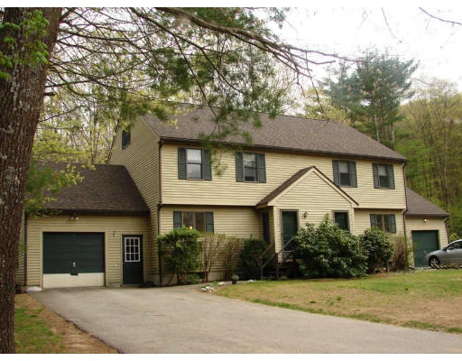 Unit for sale at 2 Town Forest Rd, Merrimac, MA 01860