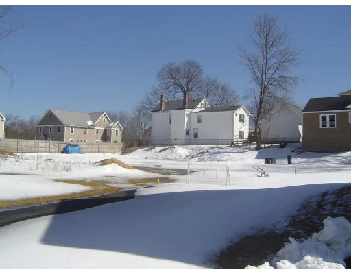 Unit for sale at 8 Vermette Ct, Ipswich, MA 01938