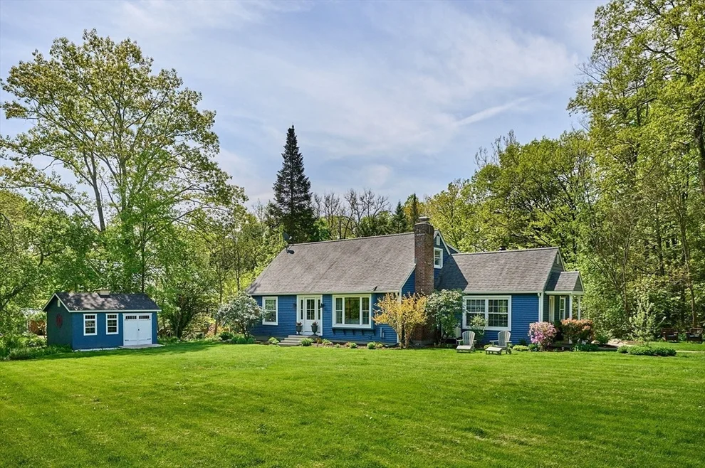 Unit for sale at 6 Valley View Rd, Williamsburg, MA 01096