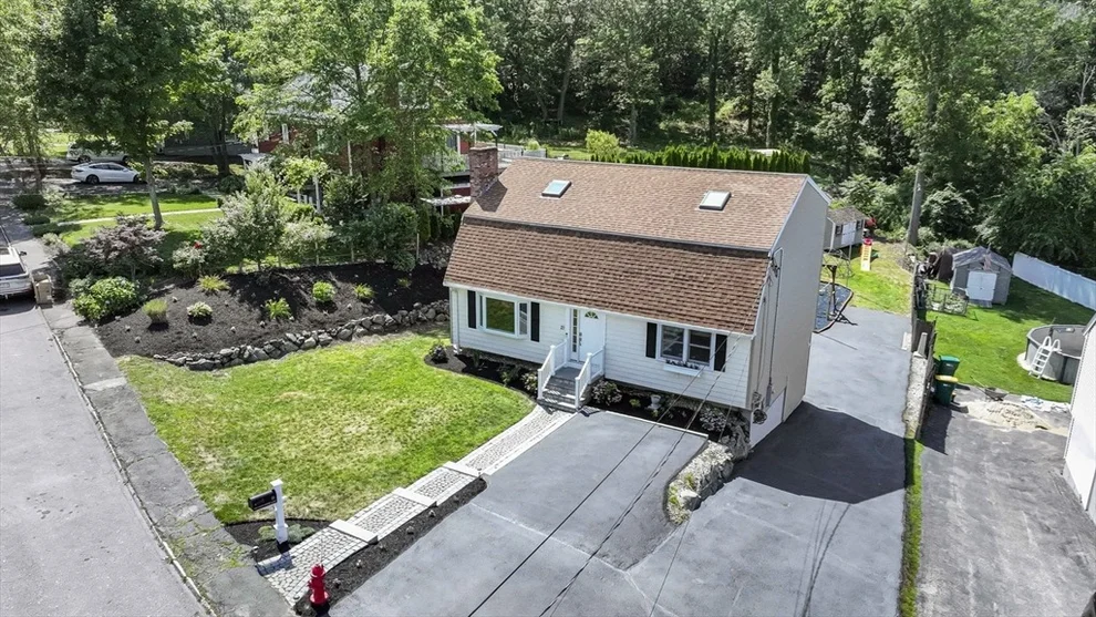 Unit for sale at 21 Sylvanus Wood Lane, Woburn, MA 01801