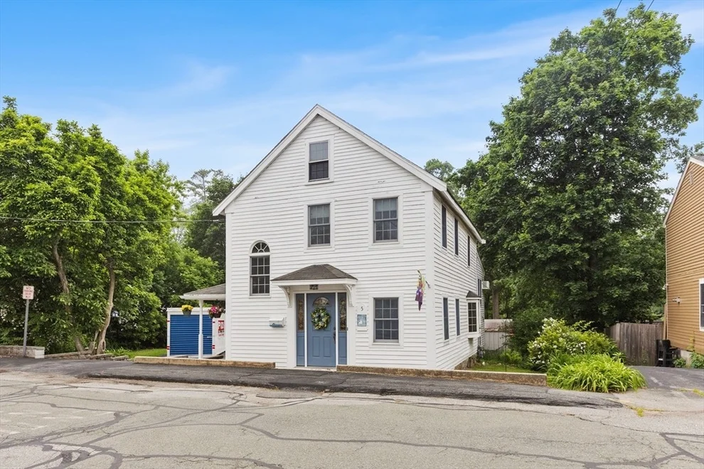 Unit for sale at 5 Bow Street, North Reading, MA 01864