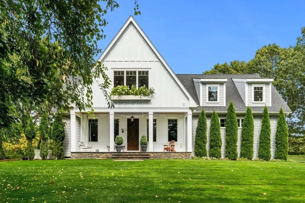Unit for sale at 2 Riverview Hill, Essex, MA 01929