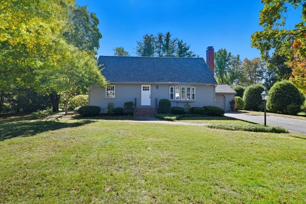 Unit for sale at 12 Edwill Road, East Longmeadow, MA 01028