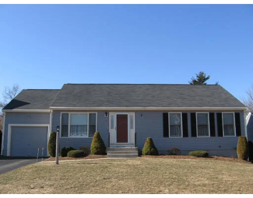 Unit for sale at 11 Countryside, Bellingham, MA 02019