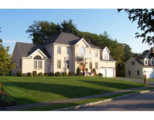 Unit for sale at 50 Hannah Niles Way, Braintree, MA 02184