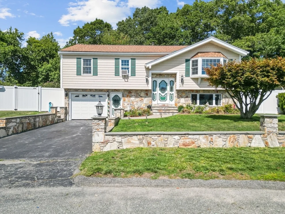 Unit for sale at 210 Heritage Drive, New Bedford, MA 02745