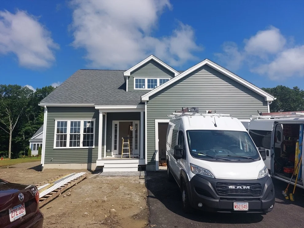 Unit for sale at 17C Crownshield, Uxbridge, MA 01569