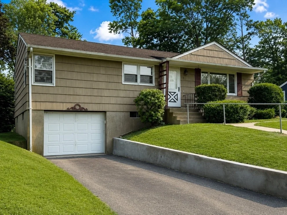 Unit for sale at 185 Gardens Dr, Springfield, MA 01119