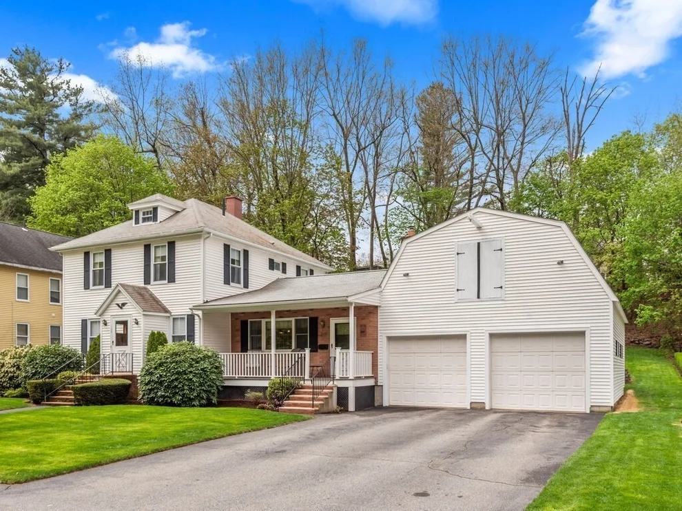 Unit for sale at 125 Beaconsfield Rd, Worcester, MA 01602