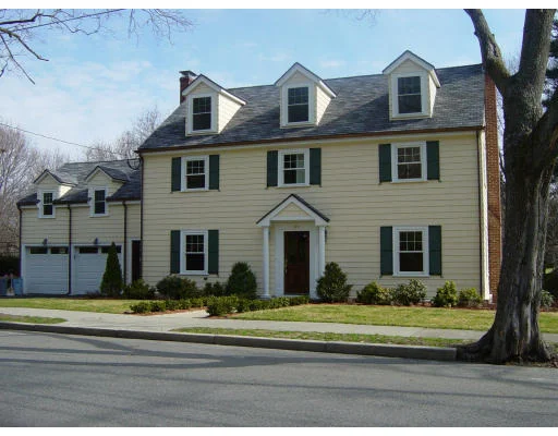 Unit for sale at 149 Dorset Rd, Newton, MA 02468
