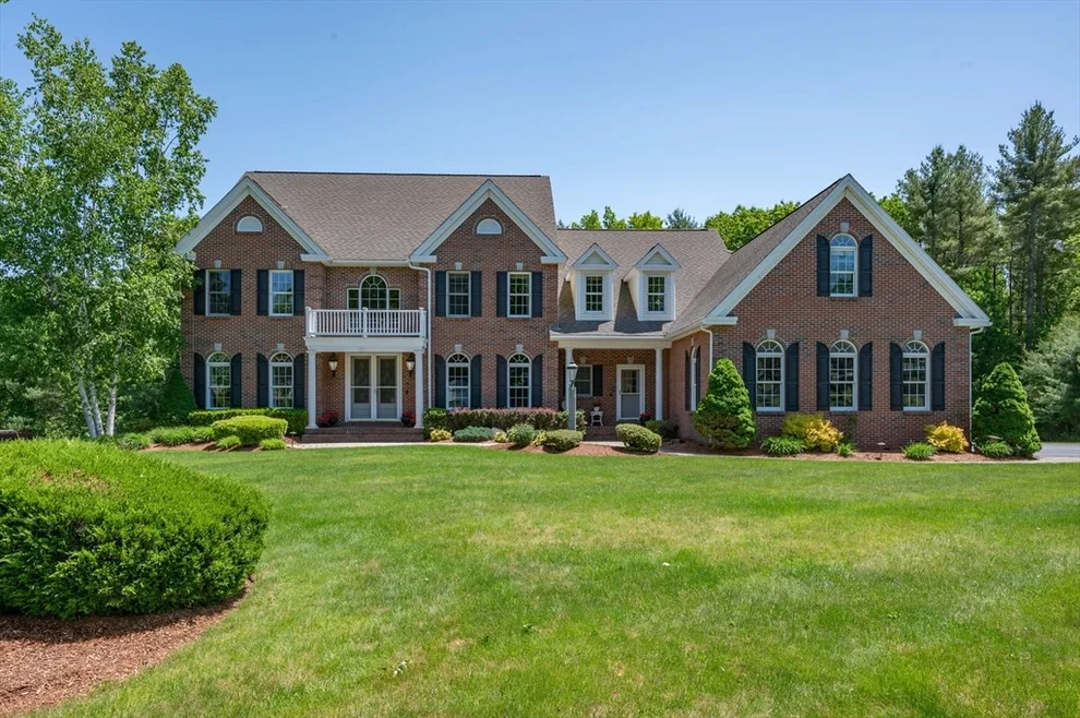 Unit for sale at 24 Tanglewood Dr., Nashua, NH 03062
