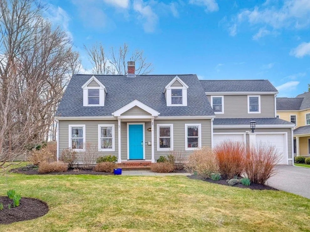 Unit for sale at 2648 Massachusetts Avenue, Lexington, MA 02421