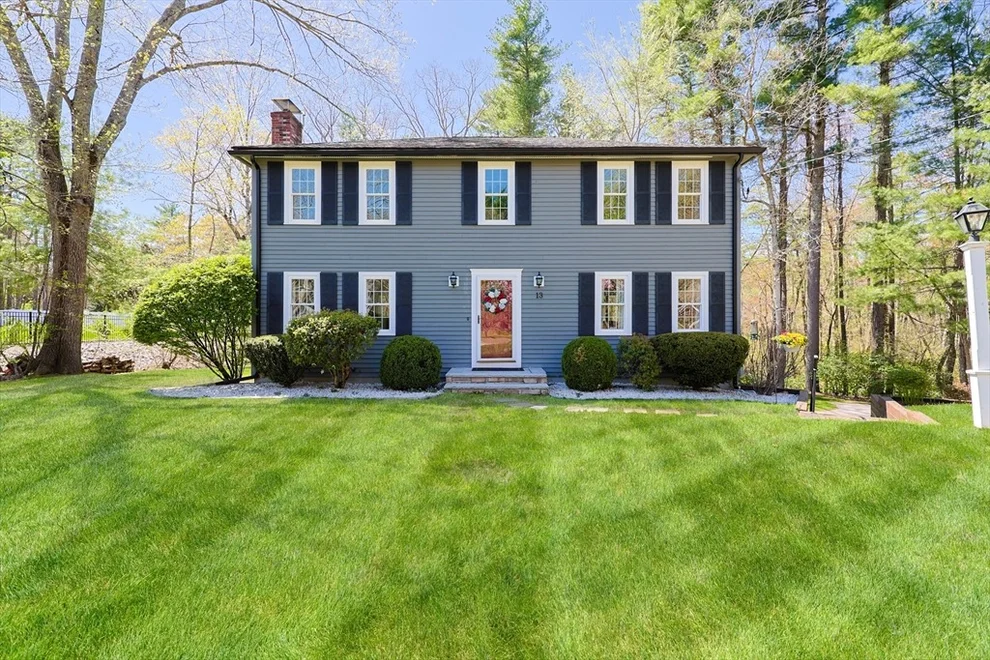 Unit for sale at 13 Brewster Rd, Norfolk, MA 02056