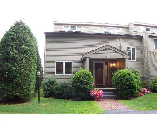 Unit for sale at 37 Monadnock Dr, Westford, MA 01886