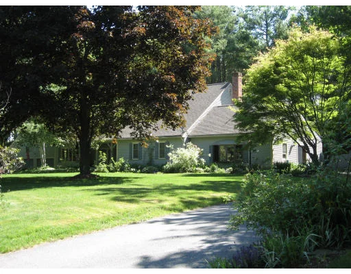 Unit for sale at 3 Shanandoah Drive, Paxton, MA 01612