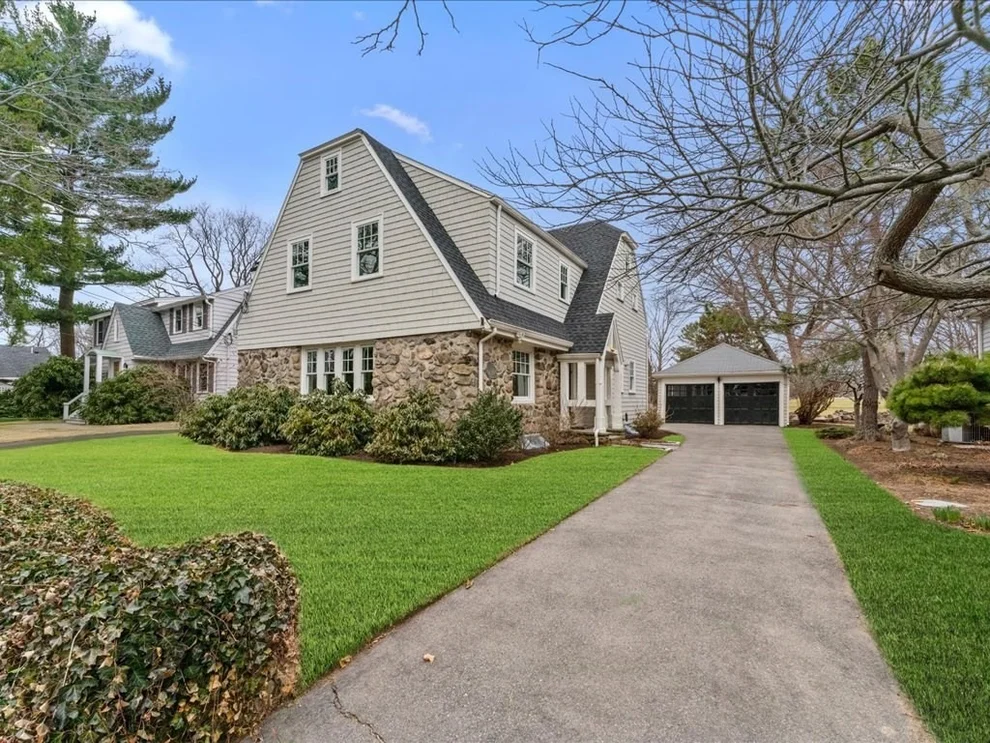 Unit for sale at 19 Conant Road, Marblehead, MA 01945