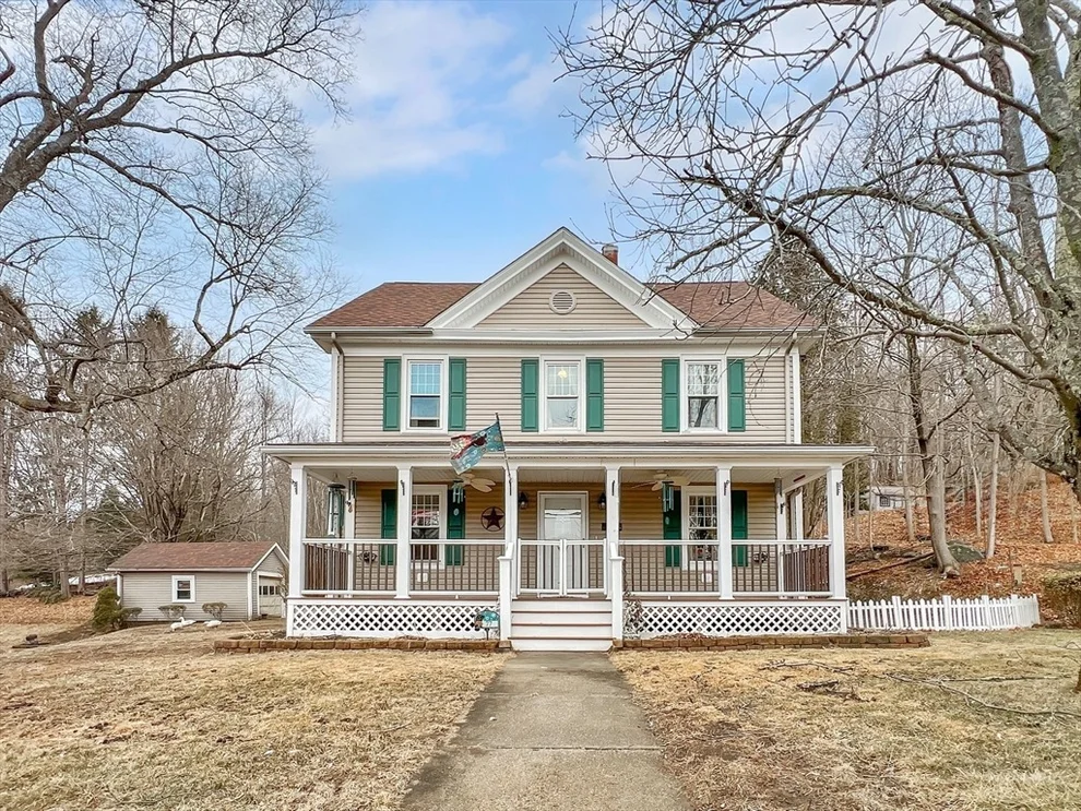 Unit for sale at 77 Church St, Hardwick, MA 01031