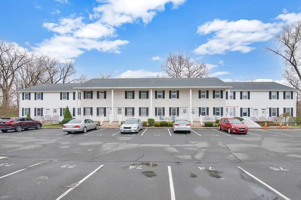 Unit for sale at 200 Lambert Ter, Chicopee, MA 01020