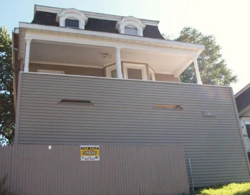 Unit for sale at 82 Hollingsworth St, Lynn, MA 01902