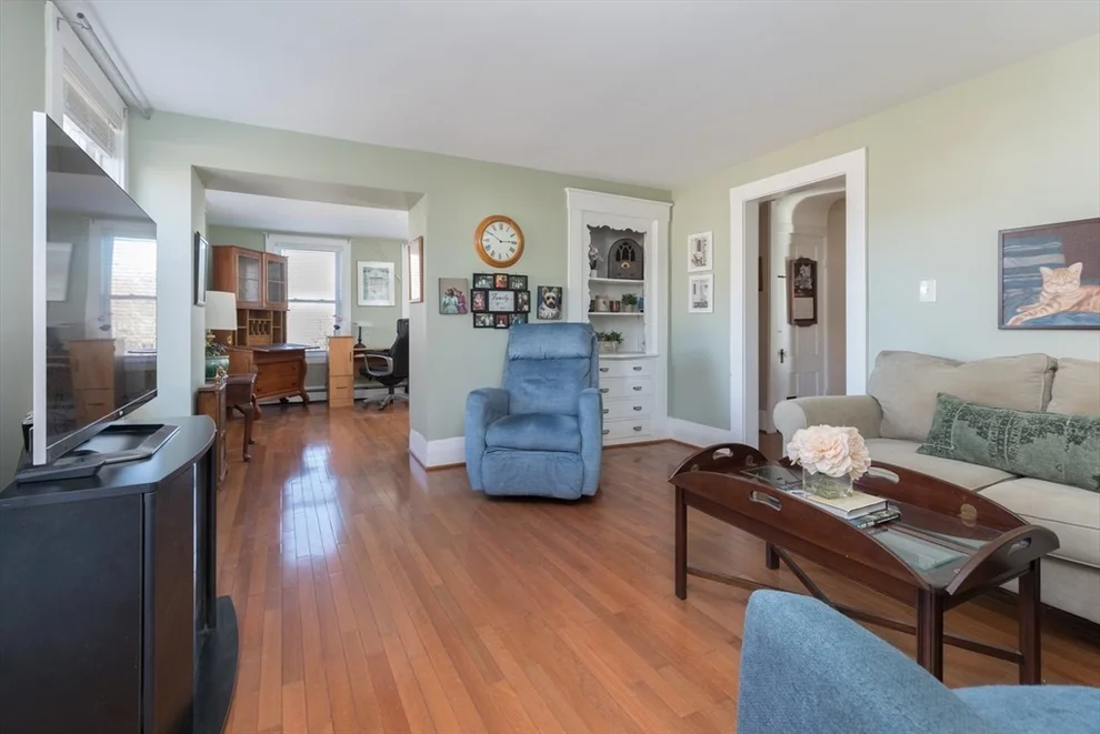 Unit for sale at 215 Central St, Saugus, MA 01906