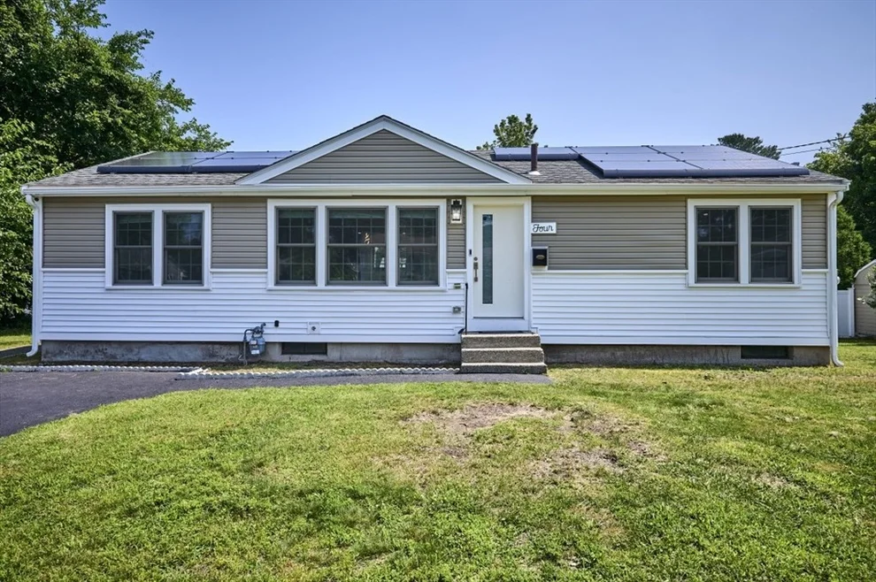 Unit for sale at 4 Starlight Ave, Chelmsford, MA 01824