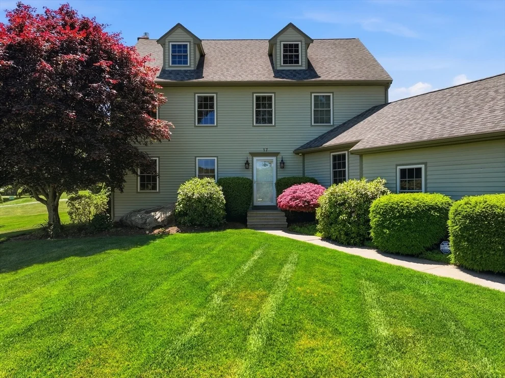 Unit for sale at 17 Stoneybrook Rd, Grafton, MA 01536