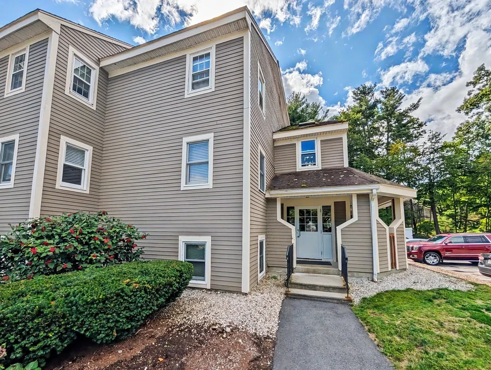 Unit for sale at 182 Heritage Dr, Northbridge, MA 01588