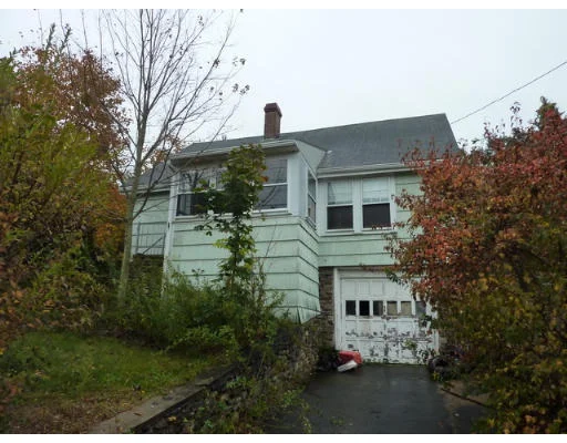 Unit for sale at 13 Warren St, North Brookfield, MA 01535