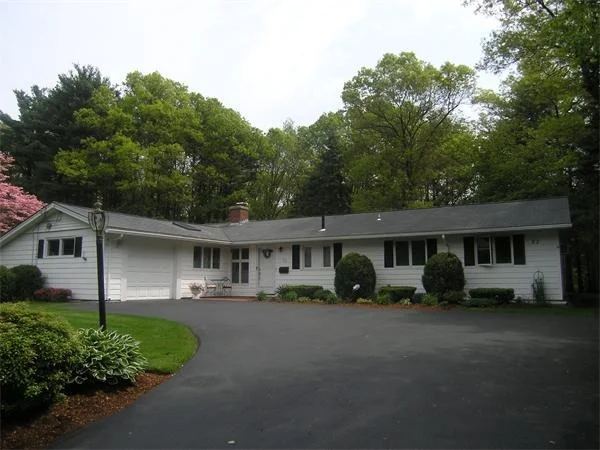 Unit for sale at 23 Bradford Rd, Framingham, MA 01701