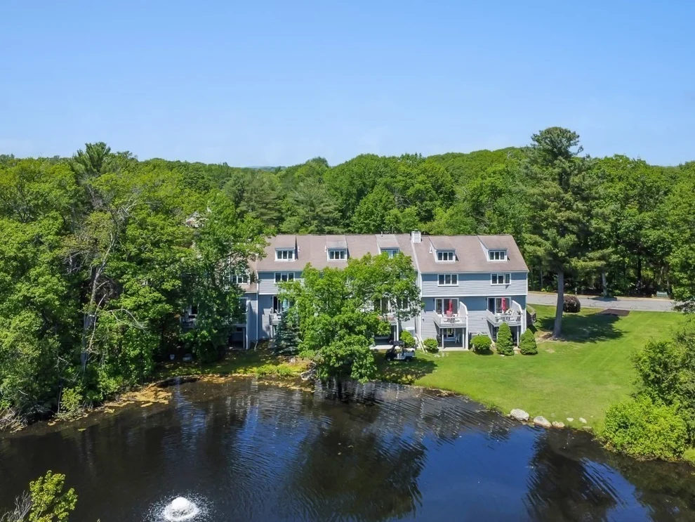 Unit for sale at 1504 Huckleberry Ct, Peabody, MA 01960