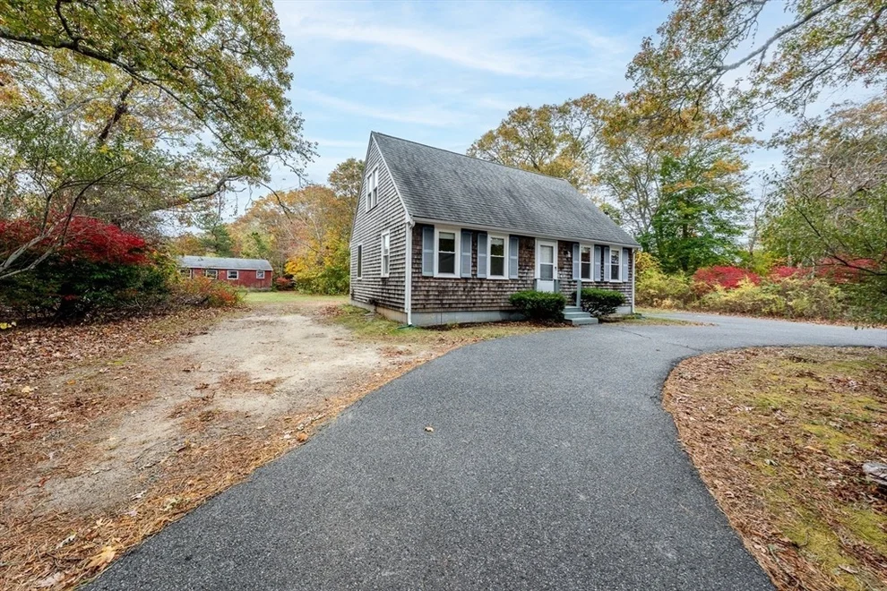 Unit for sale at 263 Old Barnstable Rd, Falmouth, MA 02536