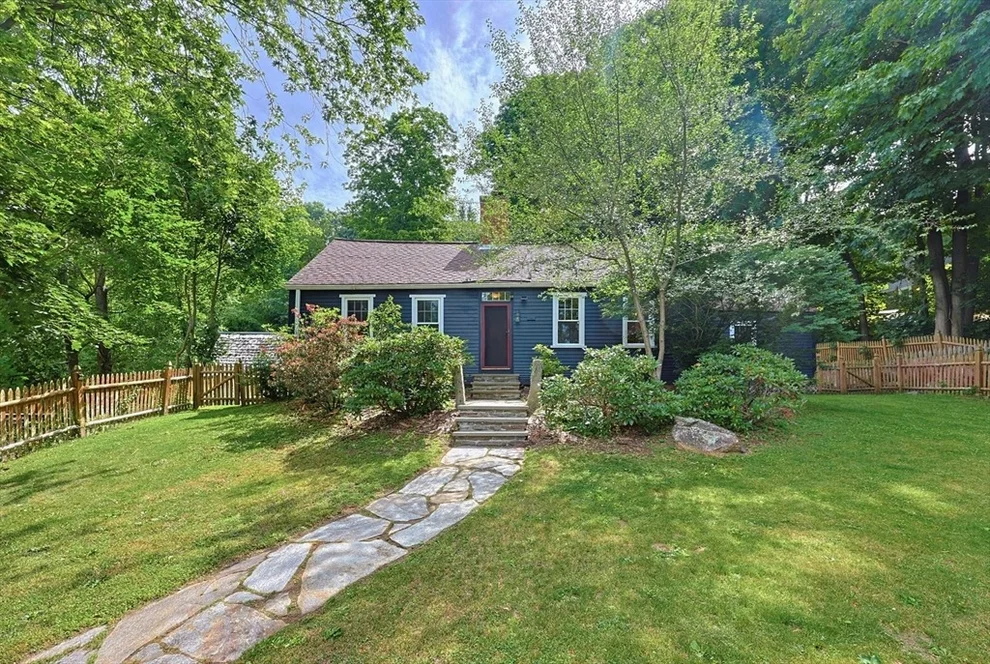 Unit for sale at 5 Clark Terrace, Spencer, MA 01562