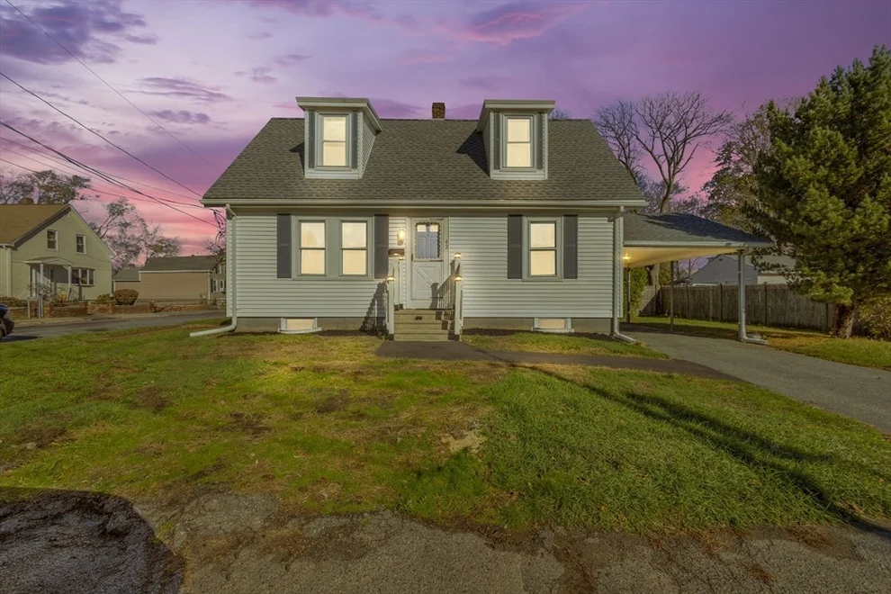 Unit for sale at 42 Porter St, Taunton, MA 02780