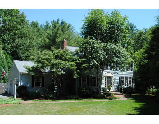 Unit for sale at 131 Briarcliff Ln, Holliston, MA 01746