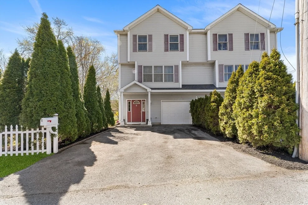 Unit for sale at 1 Hayward St, Ipswich, MA 01938