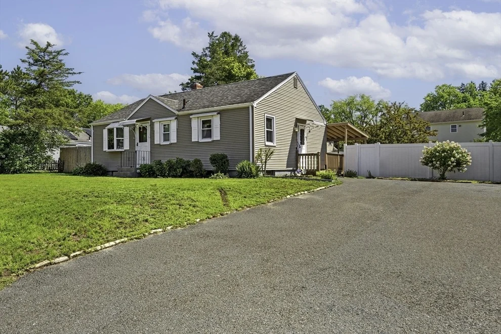 Unit for sale at 133 Denwall Dr, Springfield, MA 01119