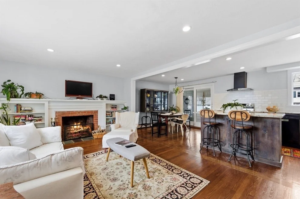 Unit for sale at 481 Upham St, Melrose, MA 02176