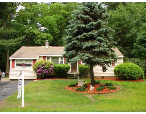 Unit for sale at 9 Crawford Dr, Tewksbury, MA 01876